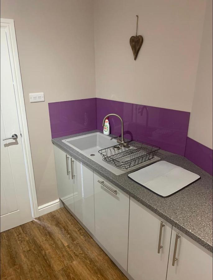 Poppy'S Place Llandudno Junction Exterior photo